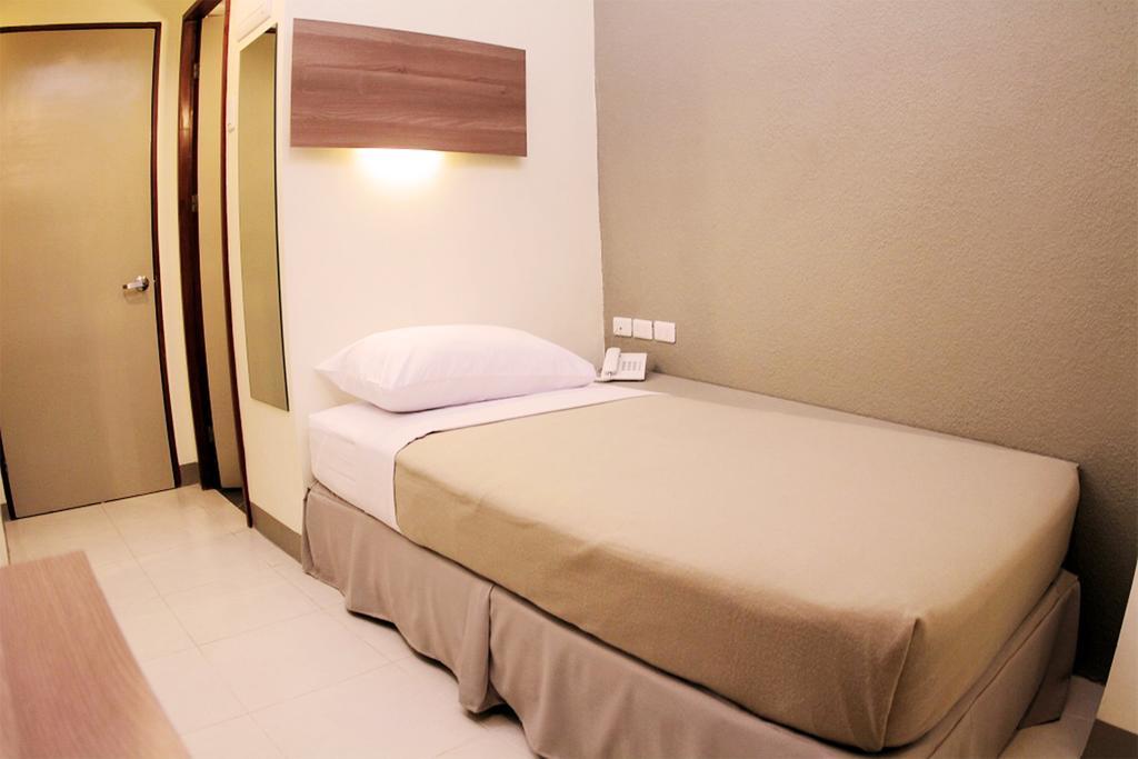 The Center Suites Cebu Bagian luar foto