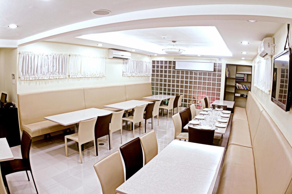 The Center Suites Cebu Bagian luar foto
