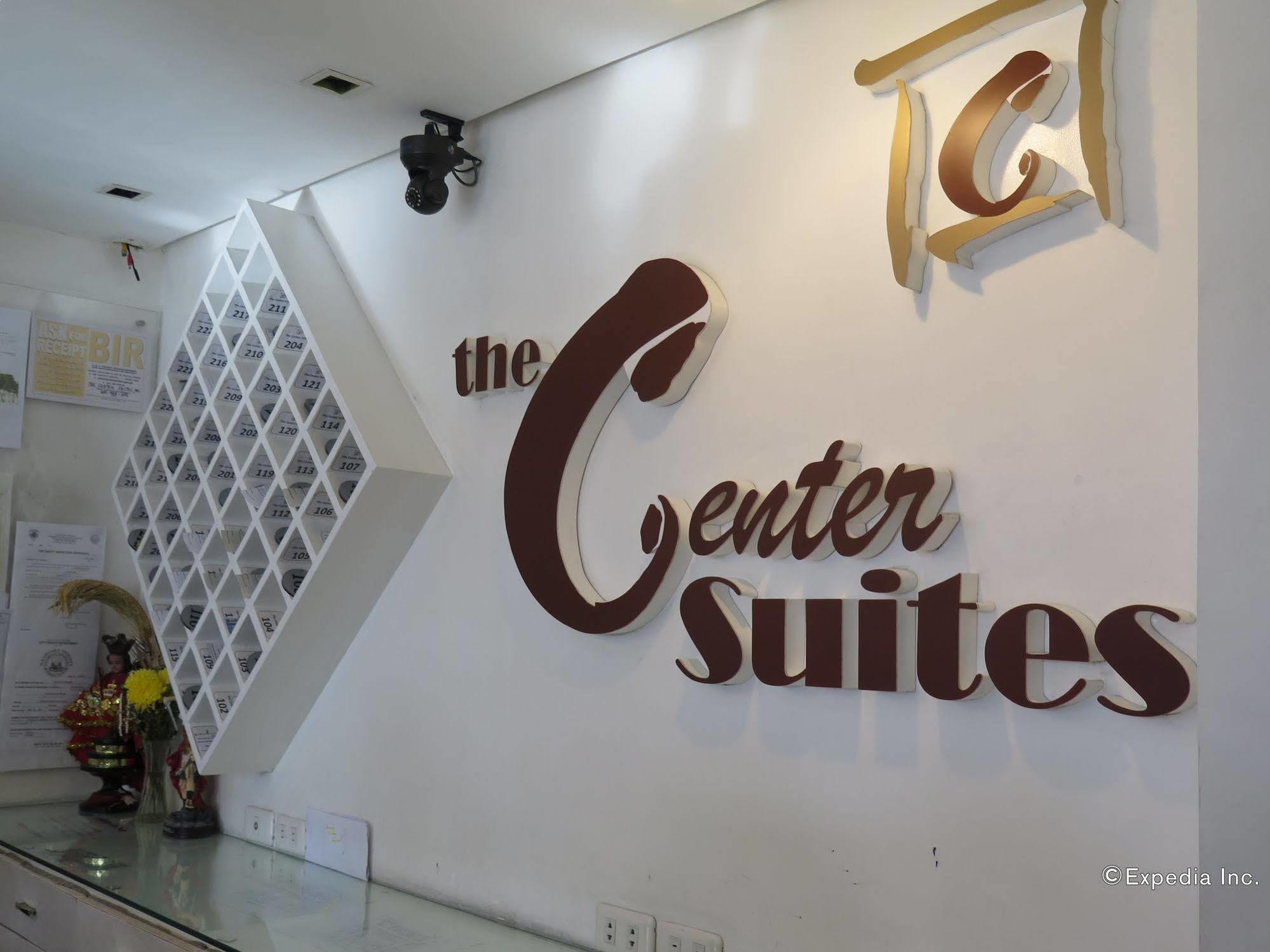 The Center Suites Cebu Bagian luar foto