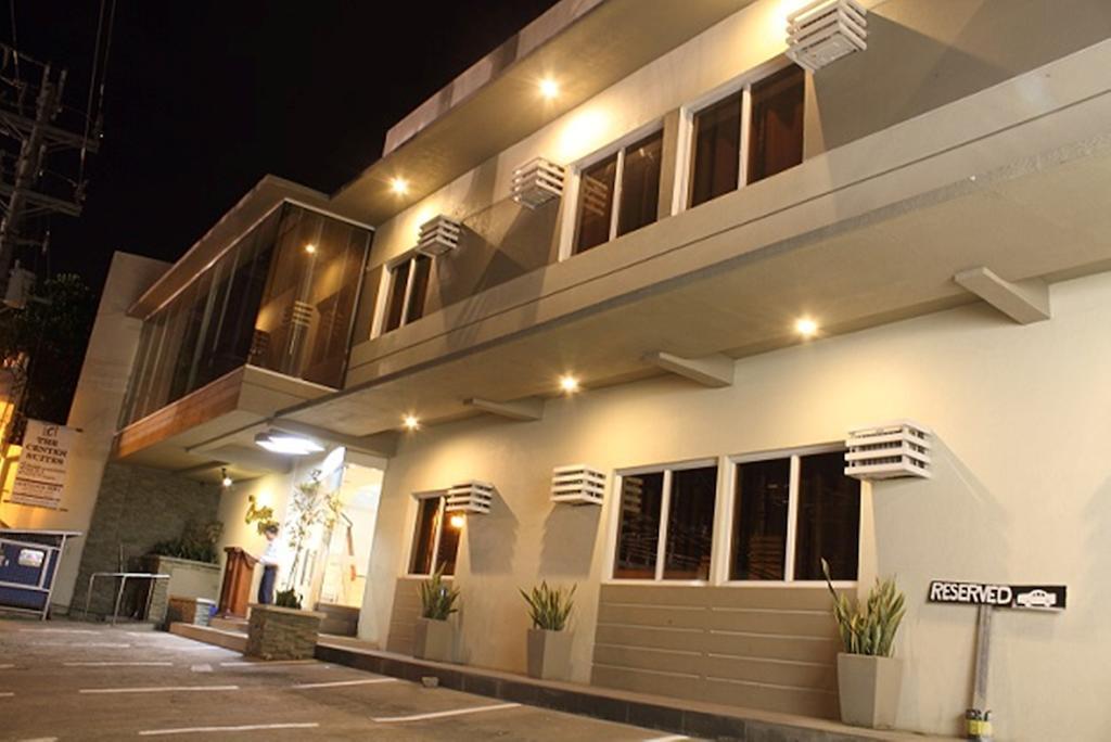 The Center Suites Cebu Bagian luar foto