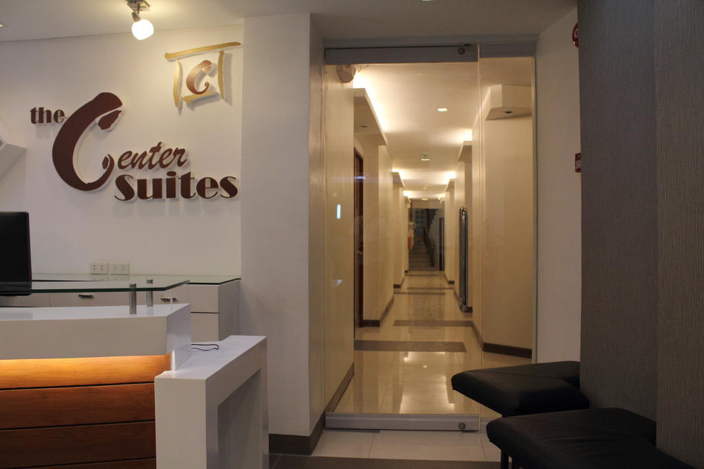 The Center Suites Cebu Bagian luar foto